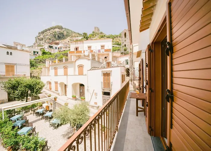 La Piazzetta Boutique Apartments