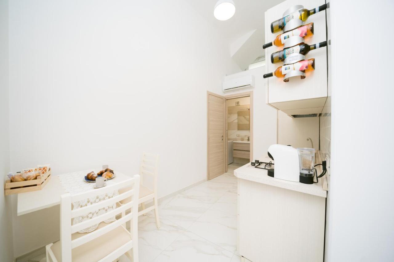 La Piazzetta Boutique Scala