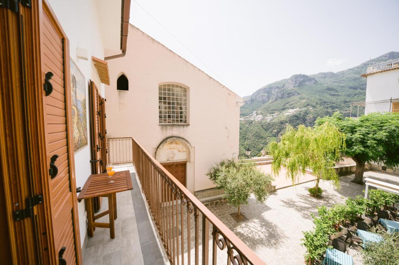 La Piazzetta Boutique *